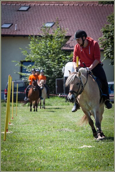 Mounted Games 088